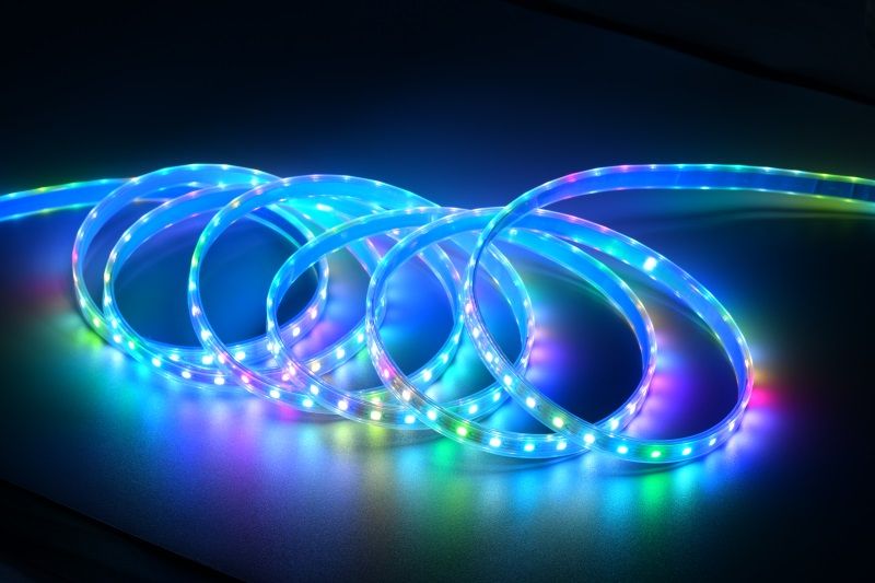 Upstream Control Light Strip: Intelligent LED Light Strip Programmable and Connectable to Computers